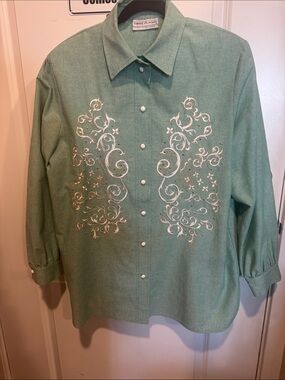 Mint Green Embroidered Button-Front Women's Shirt